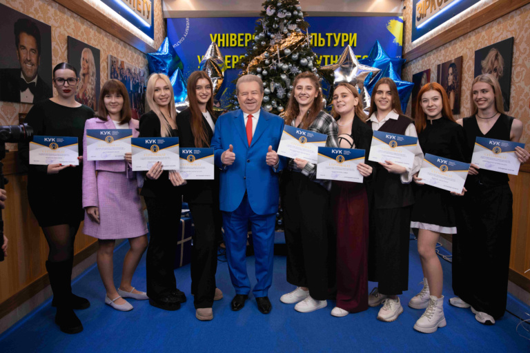 НАГОРОДЖЕННЯ ВІДМІННИКІВ